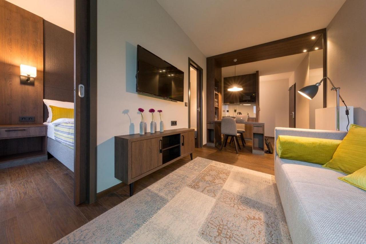 Hotel Smartino Швебиш-Халль Экстерьер фото